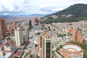 Lee más sobre el artículo CIUDADES INTELIGENTES SEGÚN SITT